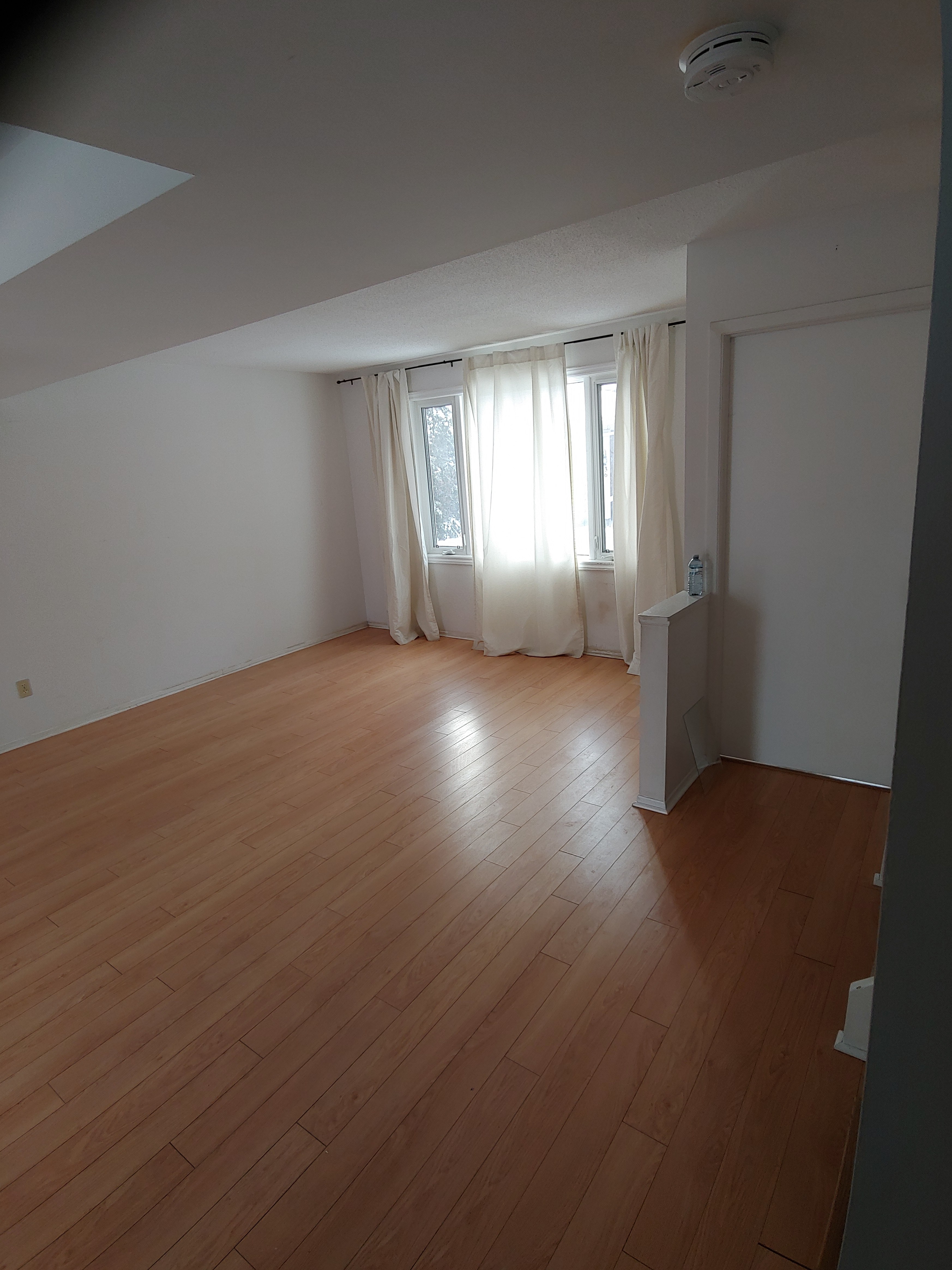 Dovercourt townhome interior